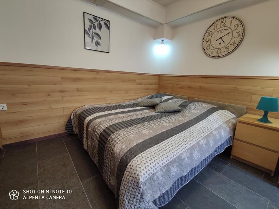 Fuered Apartmanhaz * Balatonfured
