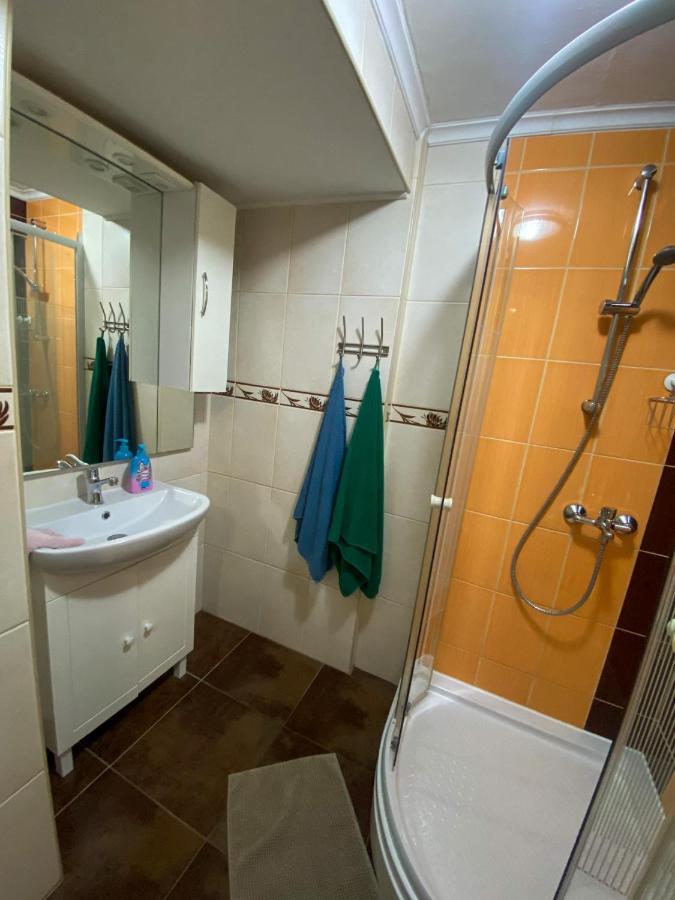 Fuered Apartmanhaz Balatonfured