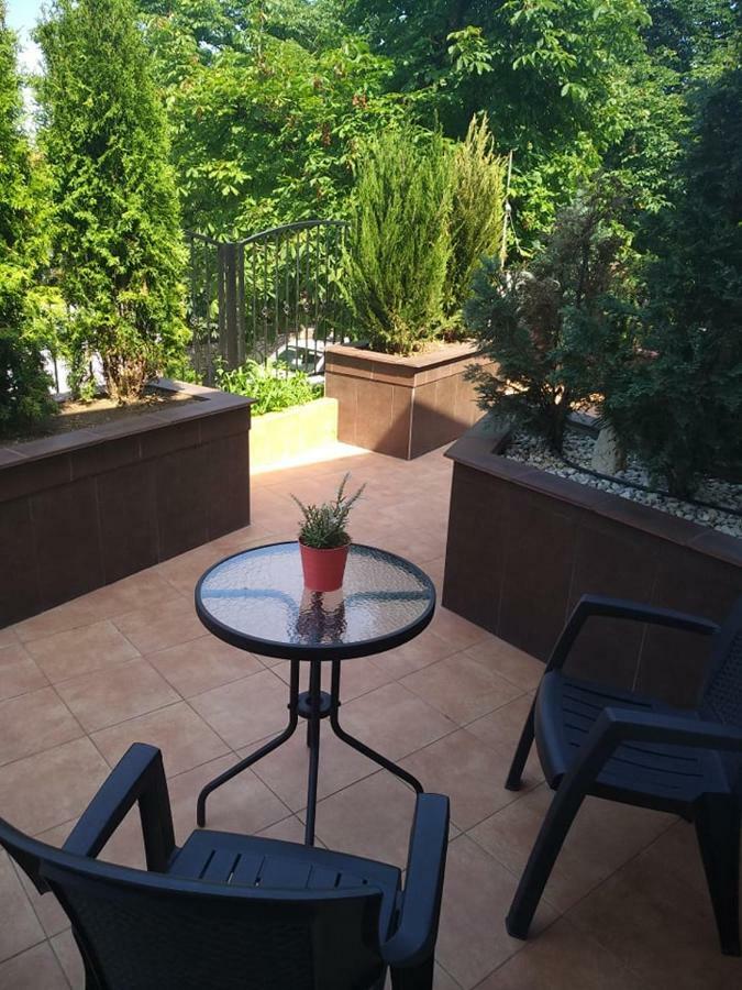 Fuered Apartmanhaz Balatonfured