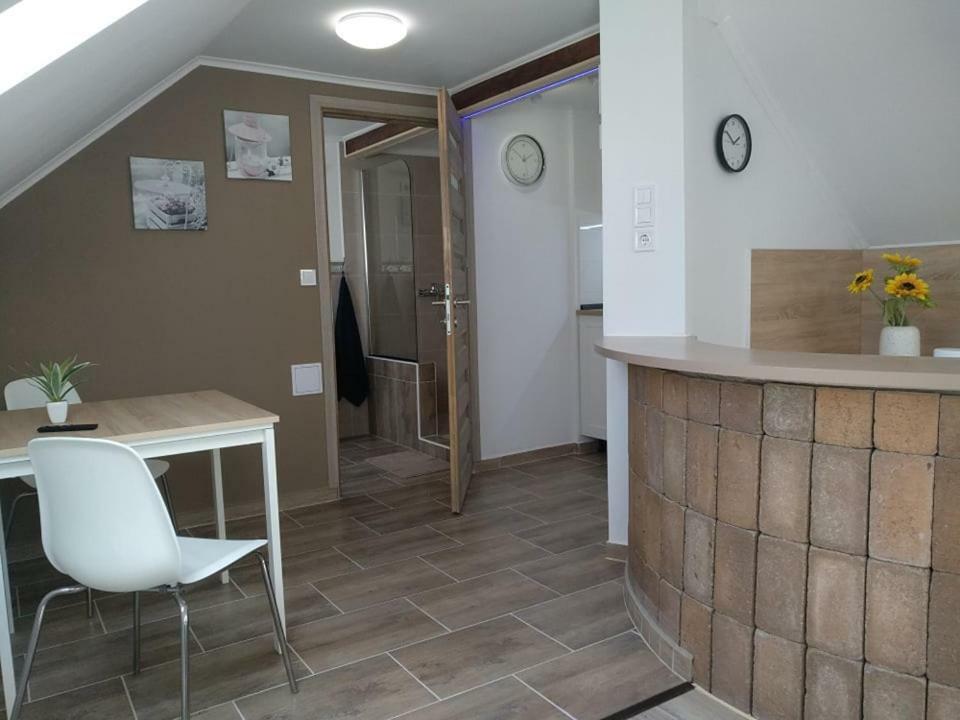 Apartment Fuered Apartmanhaz